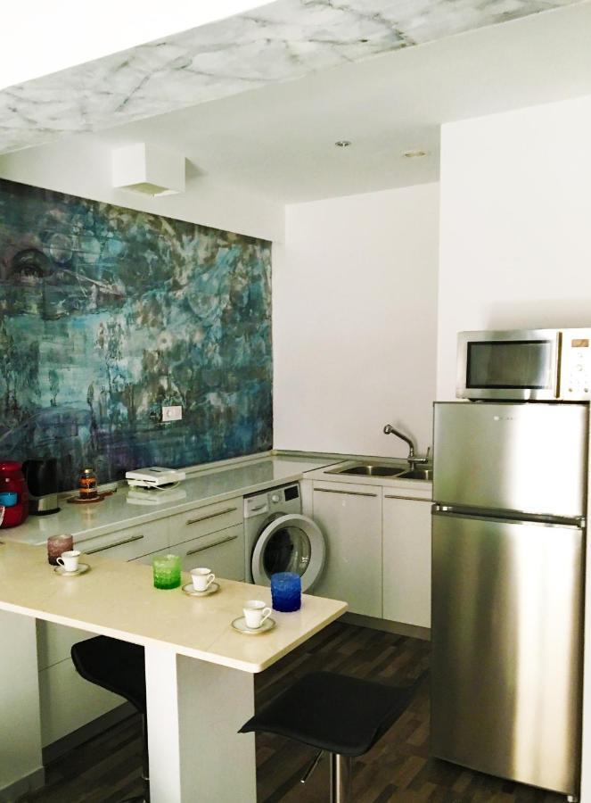 Apartment Center Piraeus Location Kastella Passalimani Port Kültér fotó