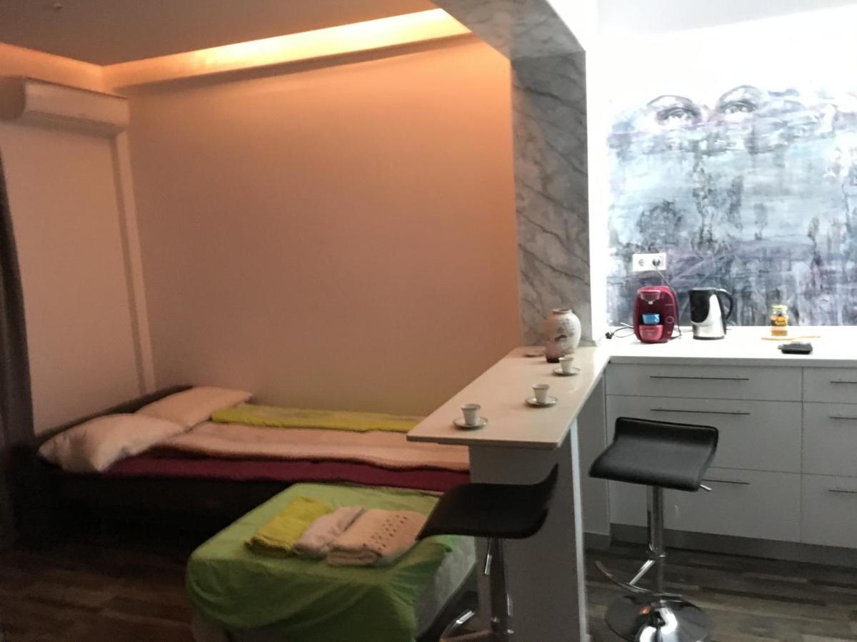 Apartment Center Piraeus Location Kastella Passalimani Port Kültér fotó