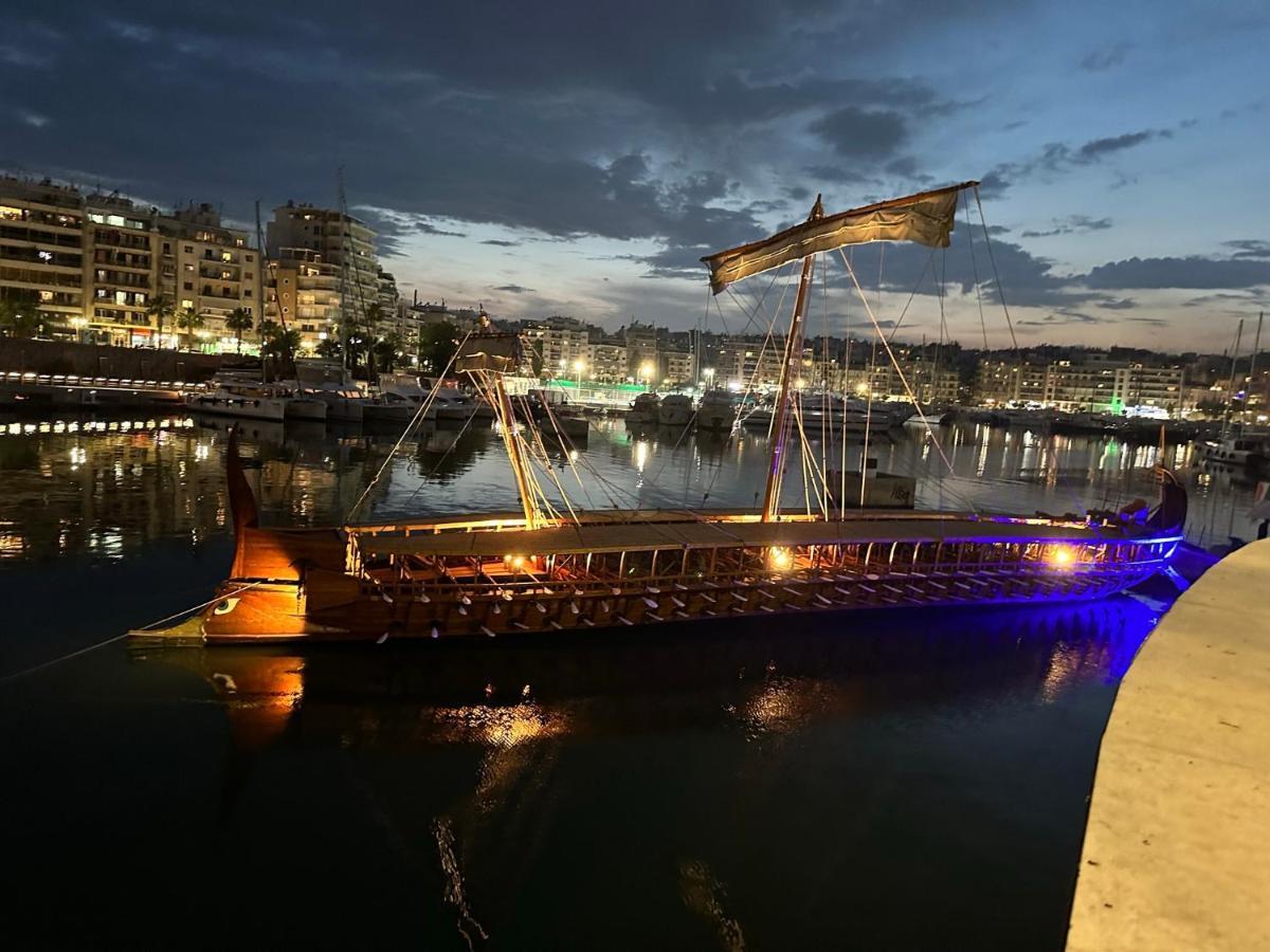 Apartment Center Piraeus Location Kastella Passalimani Port Kültér fotó