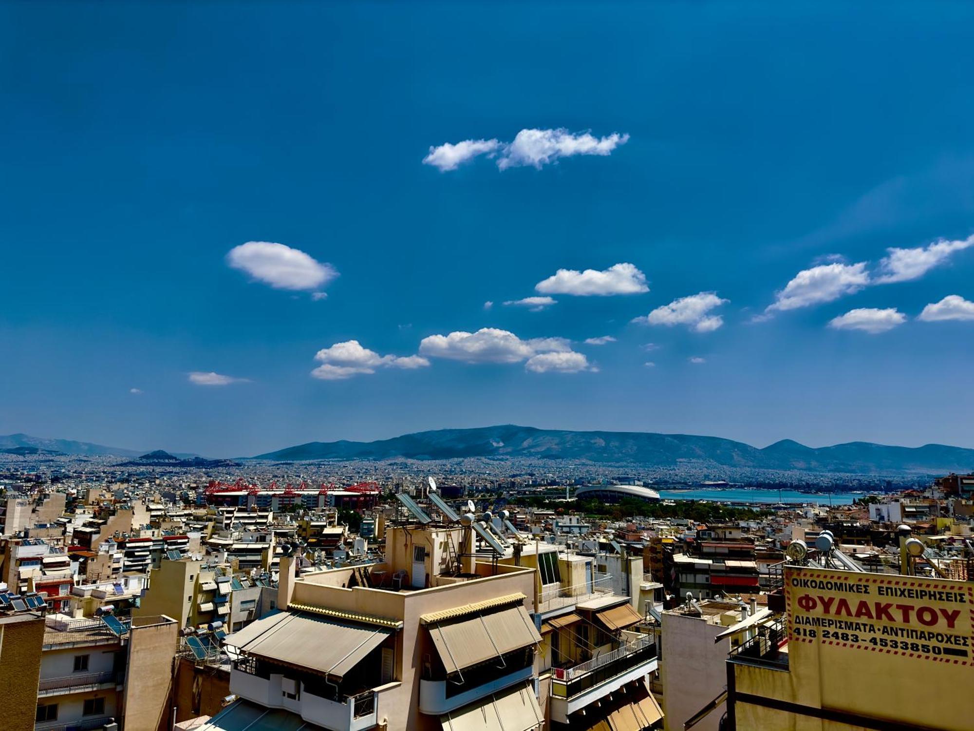 Apartment Center Piraeus Location Kastella Passalimani Port Kültér fotó