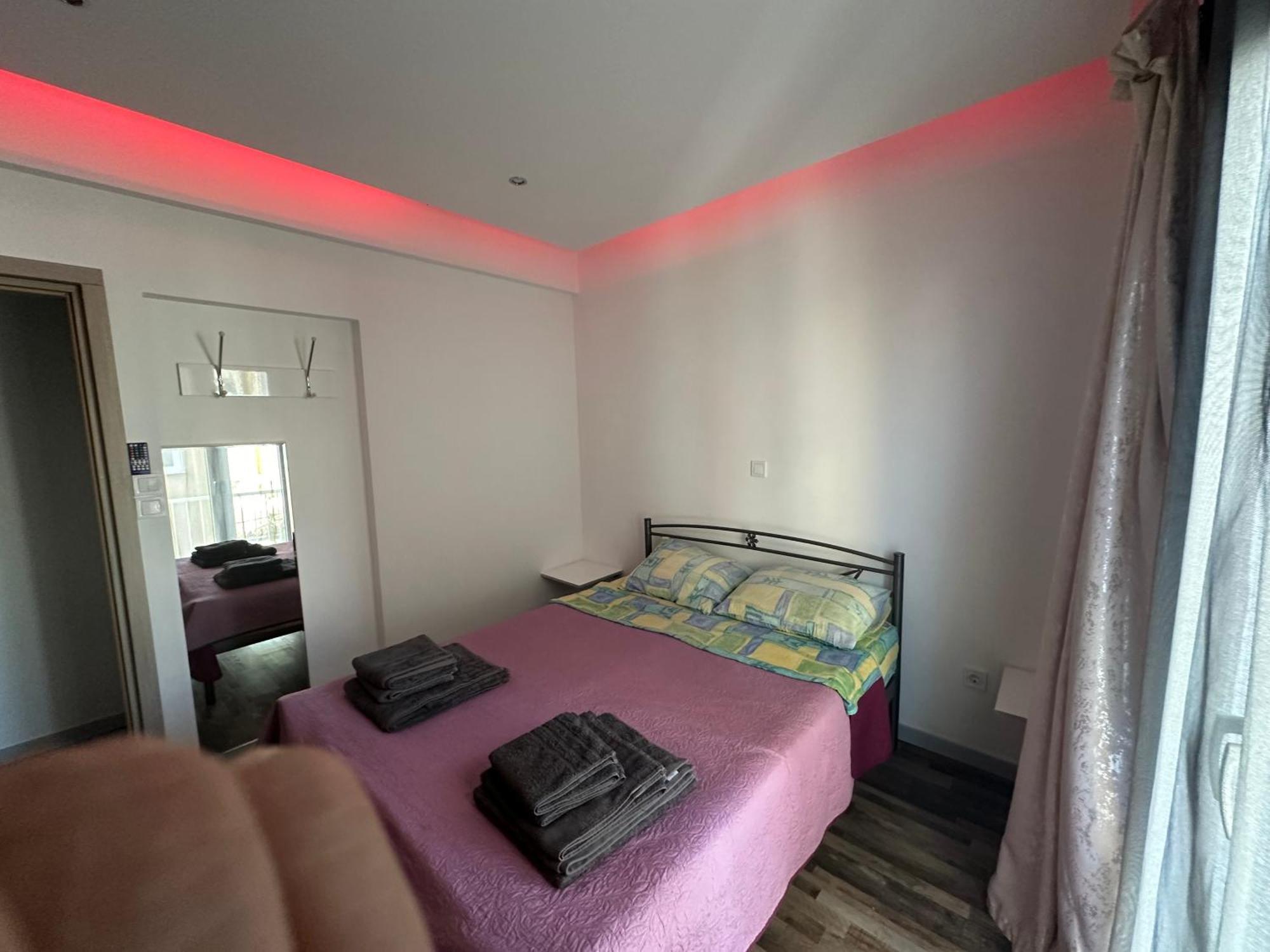 Apartment Center Piraeus Location Kastella Passalimani Port Kültér fotó