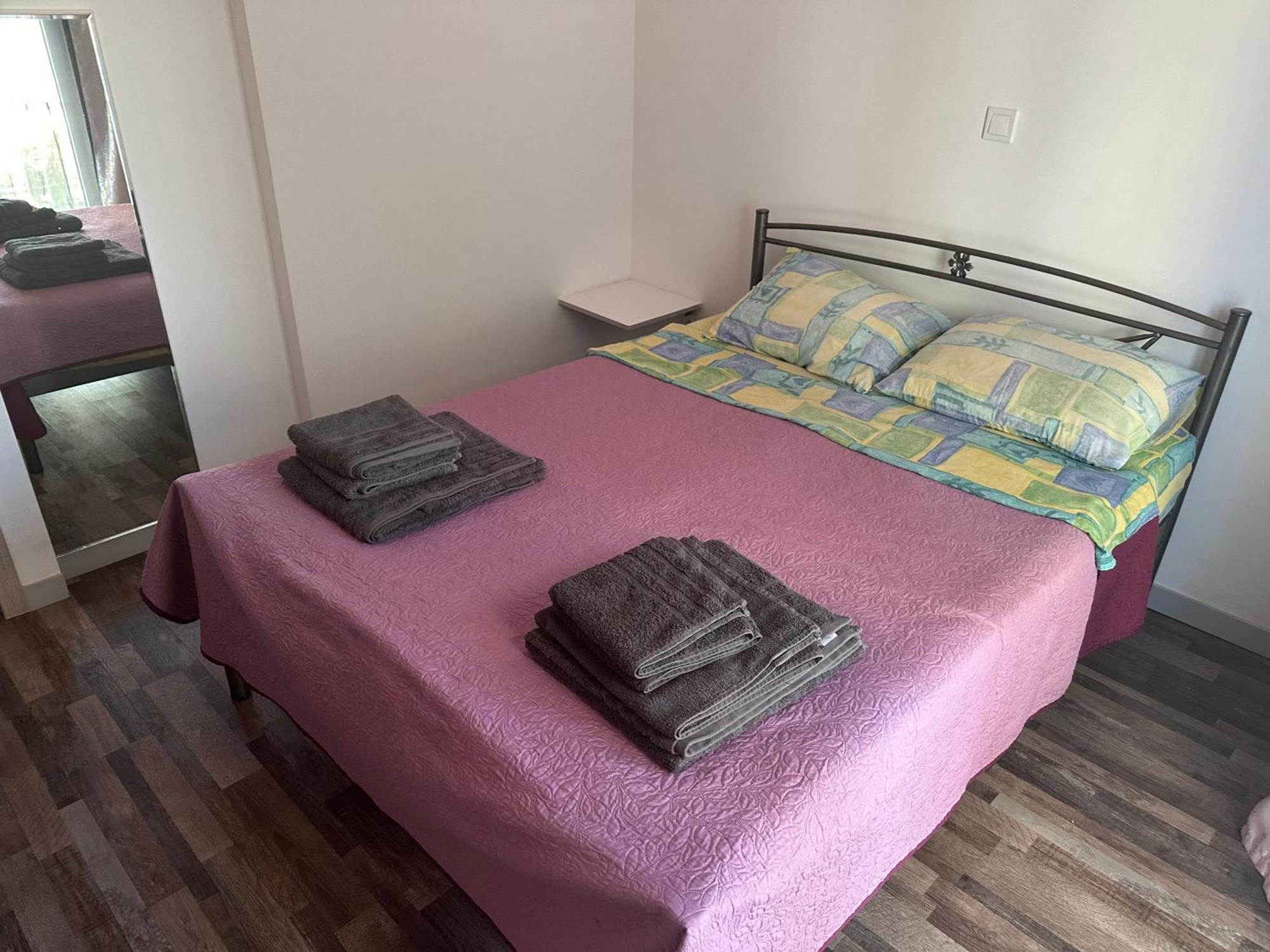 Apartment Center Piraeus Location Kastella Passalimani Port Kültér fotó