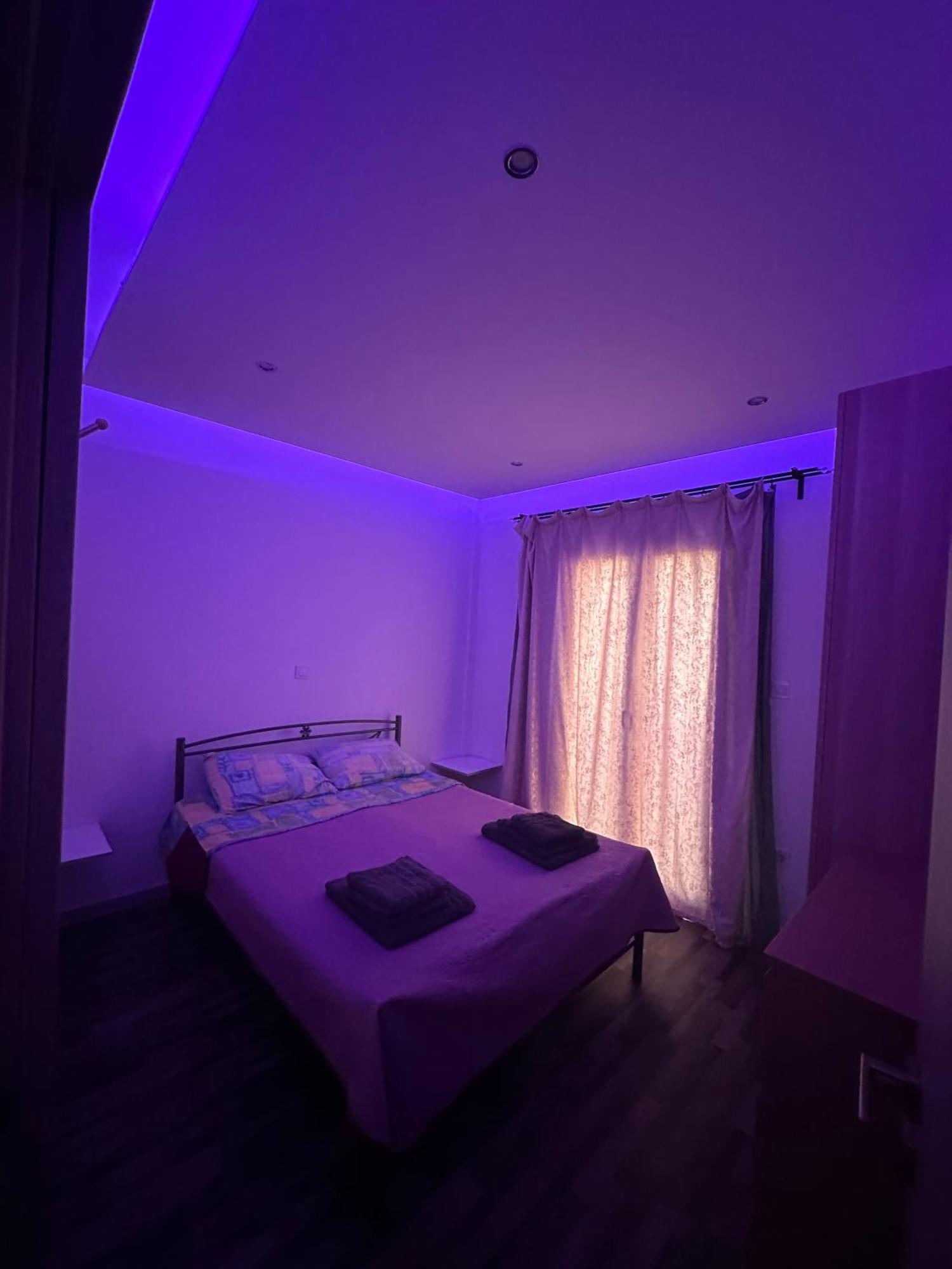 Apartment Center Piraeus Location Kastella Passalimani Port Kültér fotó